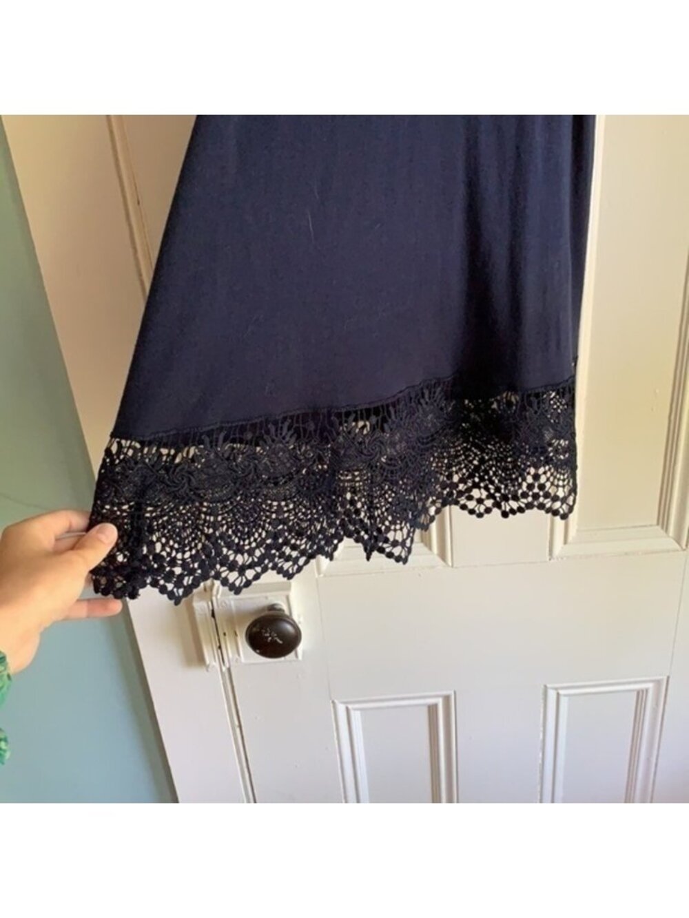 lace bottom tank top - Picture 2 of 3